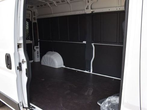 New 2025 RAM ProMaster 2500 w/ Convenience Group image 22