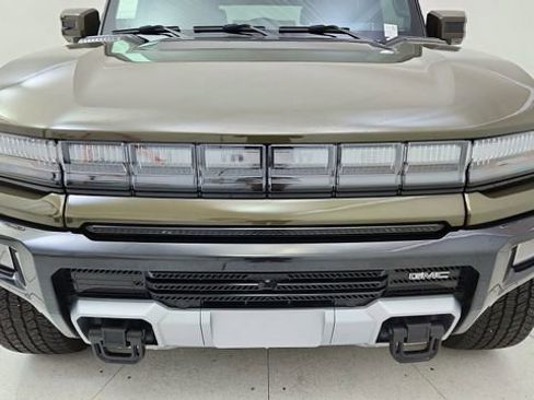 Used 2025 GMC Hummer EV 2X w/ LPO, Cargo Utility Package image 8