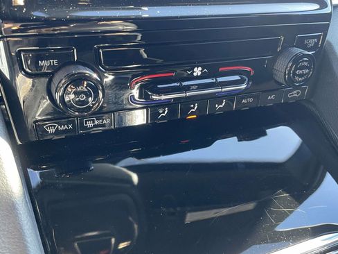 Used 2024 Jeep Grand Cherokee Laredo w/ MOPAR Finishing Package image 5