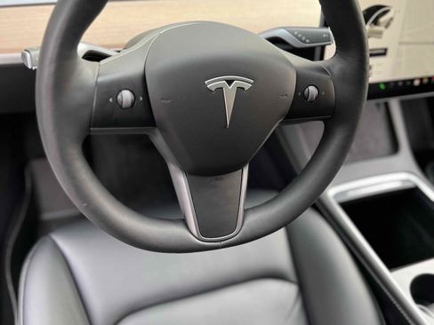 Used 2021 Tesla Model 3 Long Range AWD/4WD image 23