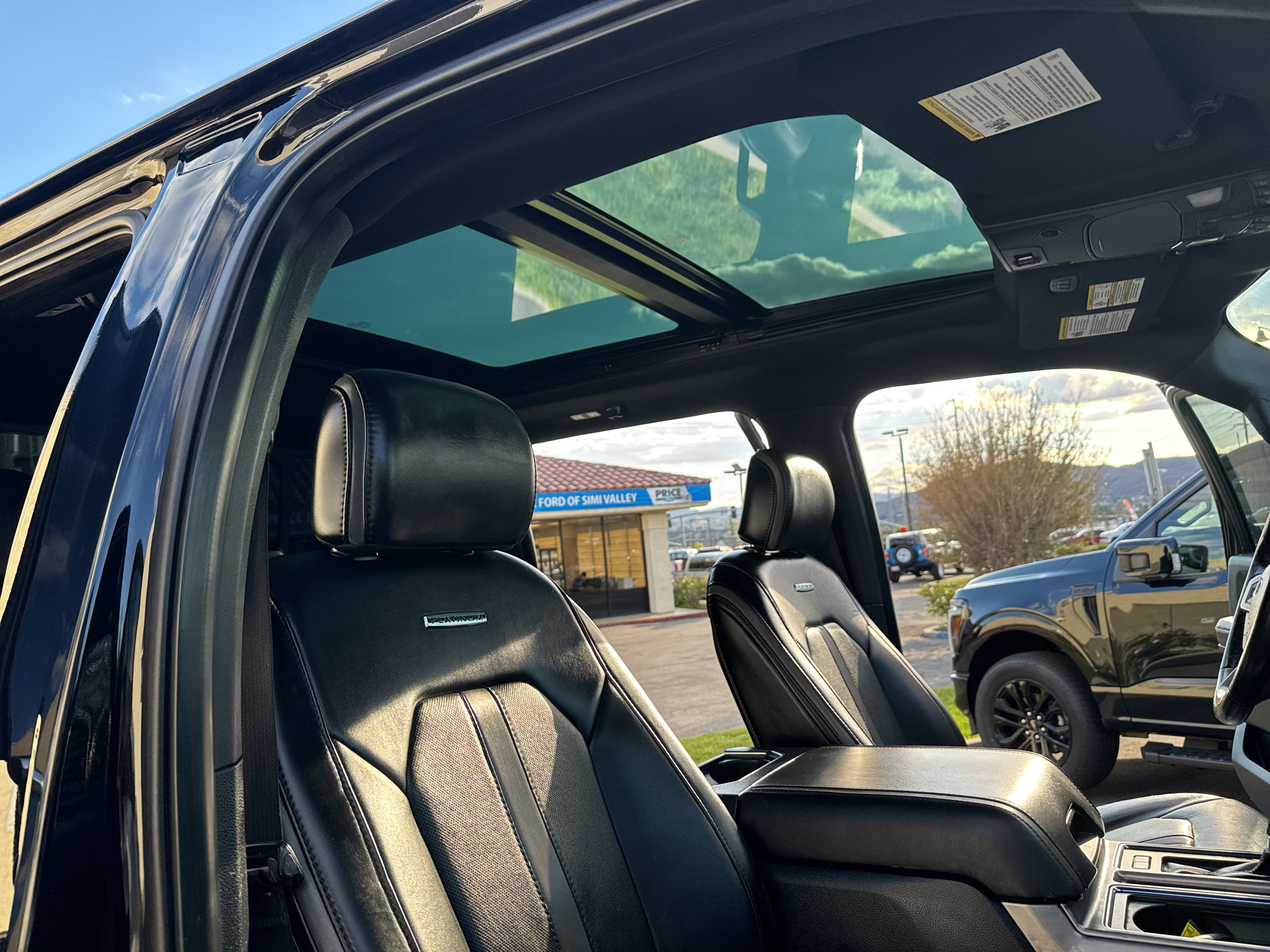 Used 2018 Ford F150 Platinum w/ Equipment Group 701A Luxury RWD image 25