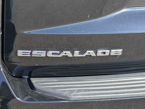 Used 2023 Cadillac Escalade Sport Platinum w/ Heavy-Duty Trailer Package image 34