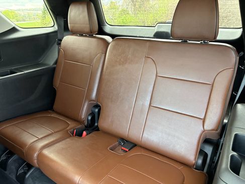 Used 2019 Chevrolet Traverse High Country w/ LPO, Floor Liner Package AWD/4WD image 26