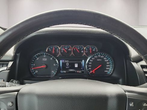 Used 2017 Chevrolet Suburban Premier RWD image 19