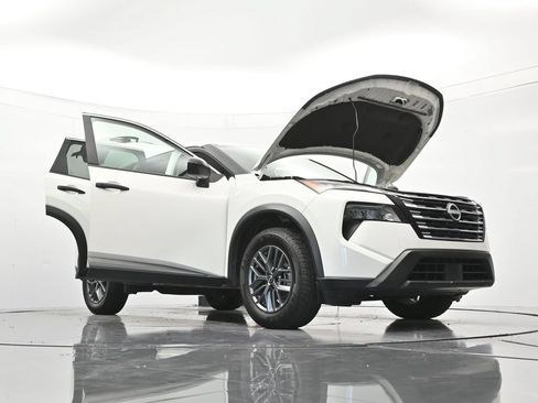 Certified 2024 Nissan Rogue S FWD image 49