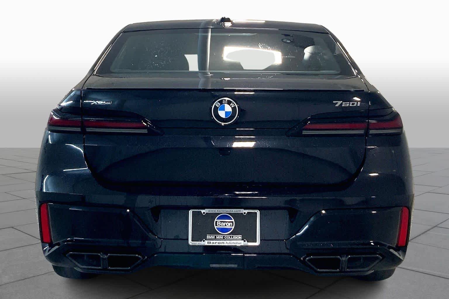 Used 2026 BMW 760i xDrive w/ Executive Package AWD/4WD image 4
