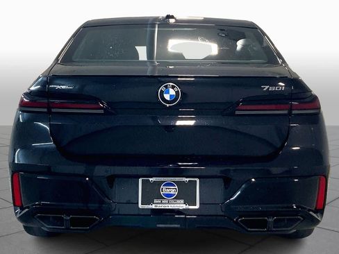 Used 2026 BMW 760i xDrive w/ Executive Package AWD/4WD image 4