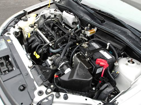 Used 2010 Ford Focus SES image 22