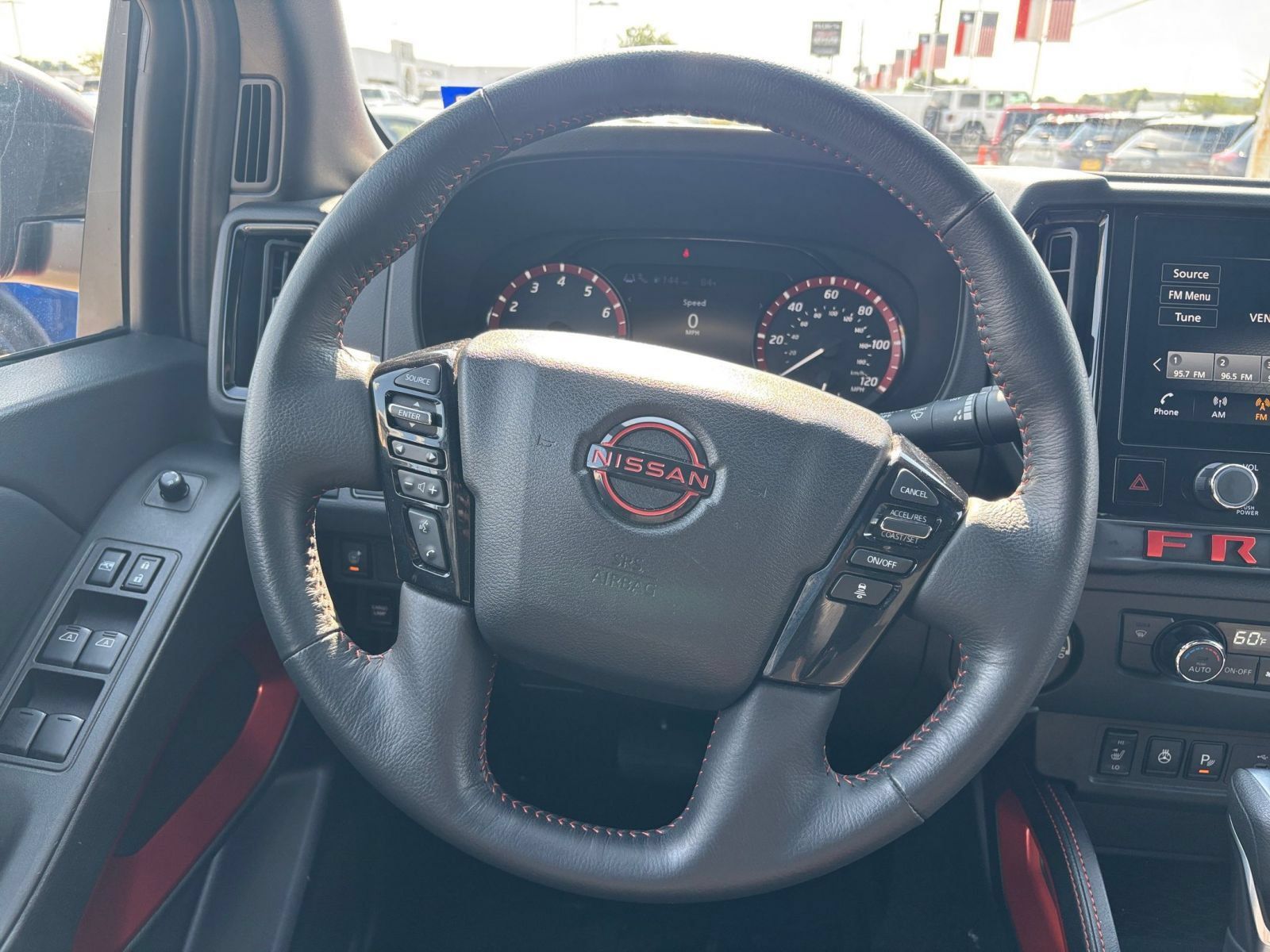 Used 2026 Nissan Frontier PRO-4X AWD/4WD image 26