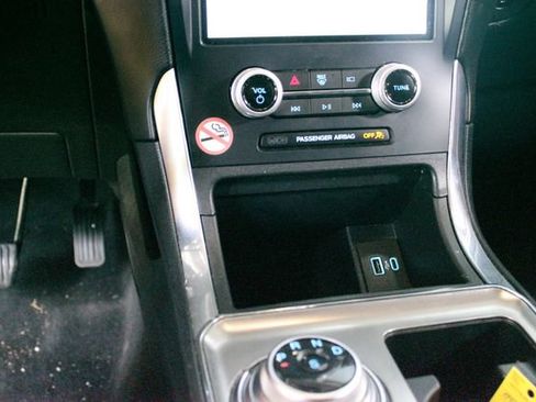 Used 2022 Ford Edge Titanium AWD/4WD image 20