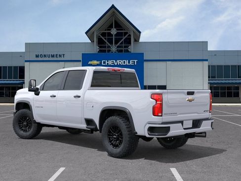 New 2026 Chevrolet Silverado 2500 ZR2 AWD/4WD image 3