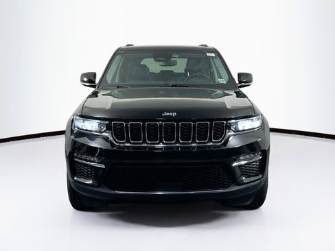 Used 2023 Jeep Grand Cherokee Limited image 2