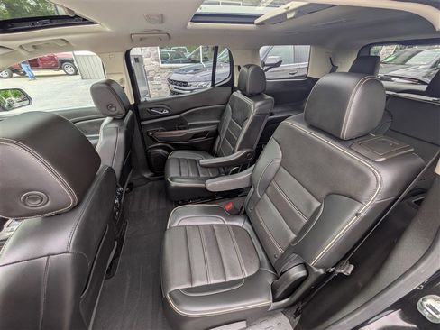 Used 2023 GMC Acadia Denali w/ Denali Ultimate Package AWD/4WD image 16