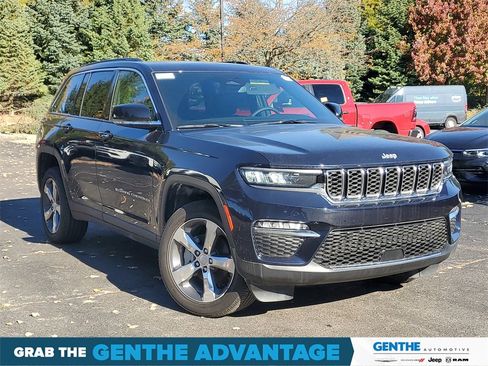 Certified 2024 Jeep Grand Cherokee Limited image 32