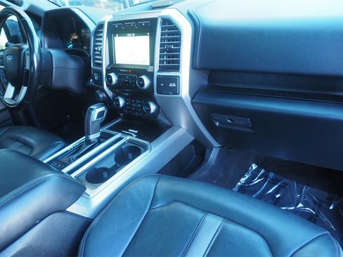 Used 2018 Ford F150 Platinum w/ Equipment Group 701A Luxury image 26