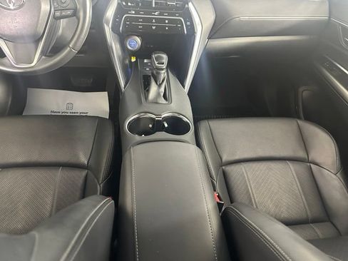 Used 2021 Toyota Venza XLE w/ Softex Package AWD/4WD image 22