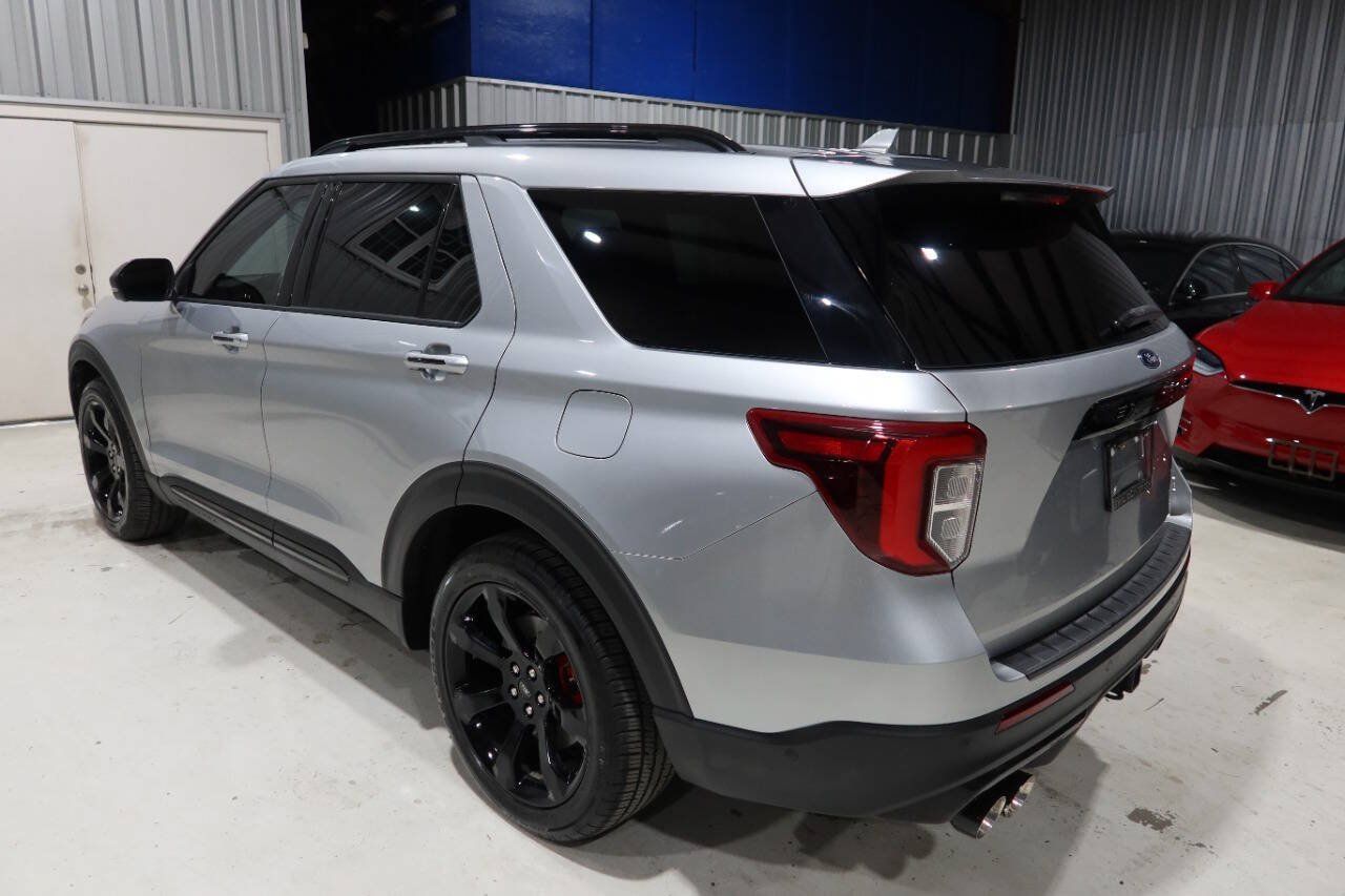 Used 2020 Ford Explorer ST w/ ST Street Pack AWD/4WD image 3