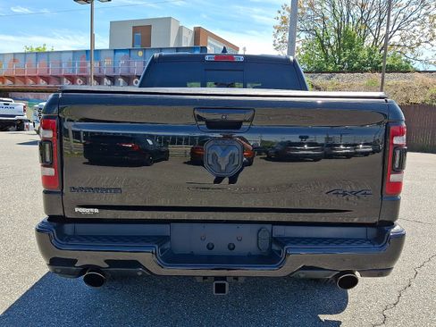 Used 2024 RAM 1500 Laramie AWD/4WD image 5
