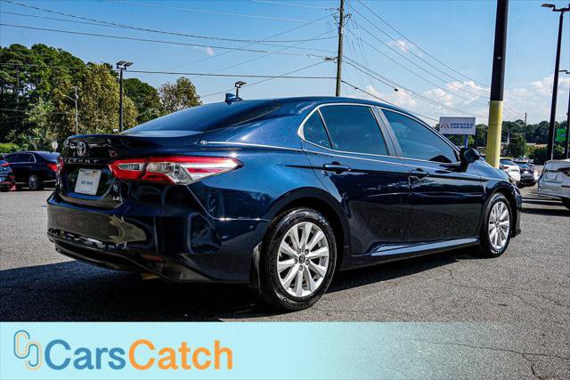 Used 2020 Toyota Camry LE FWD image 11