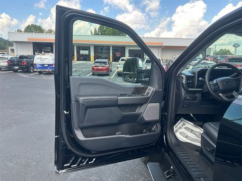 New 2026 Ford F250 Lariat w/ Lariat Premium Package image 16