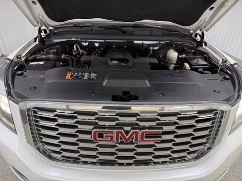 Used 2020 GMC Yukon XL Denali w/ Denali Ultimate Package AWD/4WD image 46