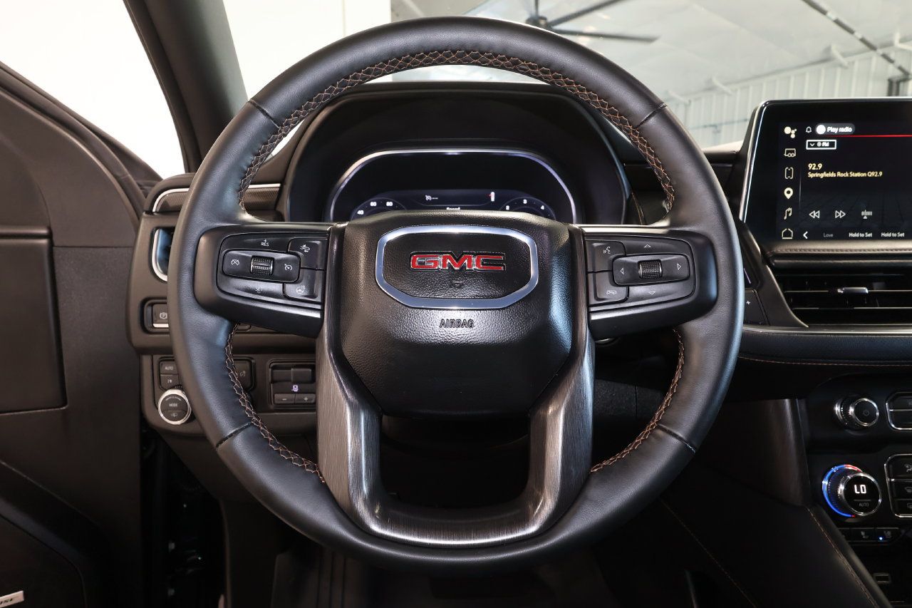 Used 2024 GMC Yukon XL AT4 w/ AT4 Premium Plus Package AWD/4WD image 10