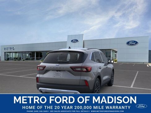New 2025 Ford Escape SE FWD image 10