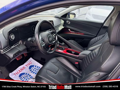 Used 2023 Hyundai Elantra Limited image 10