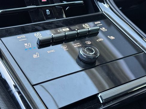 New 2025 Porsche Panamera image 25