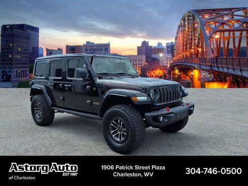Used 2025 Jeep Wrangler Unlimited Rubicon AWD/4WD image 1