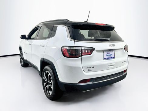 Used 2023 Jeep Compass Limited w/ Sun and Sound Group AWD/4WD image 7