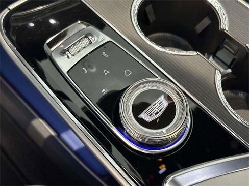 Certified 2024 Cadillac Lyriq Luxury image 28