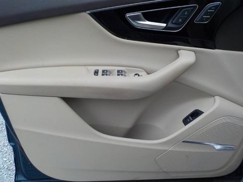 Used 2019 Audi Q7 3.0T Premium Plus w/ Premium Plus Package image 10