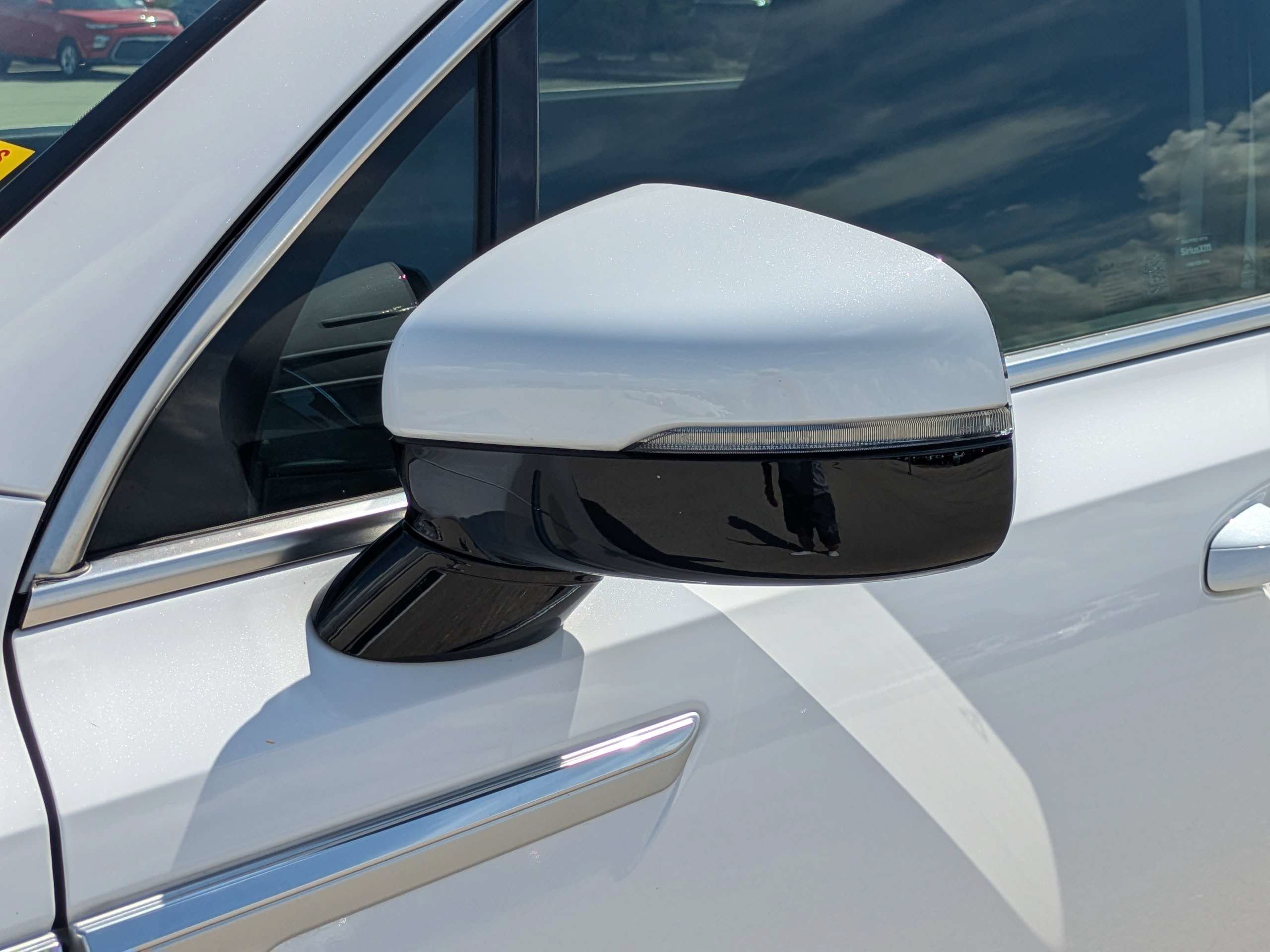 Certified 2025 Kia Sorento S w/ Panoramic Sunroof Package FWD image 14