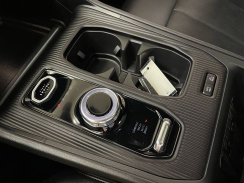 New 2026 Jeep Cherokee Overland AWD/4WD image 32