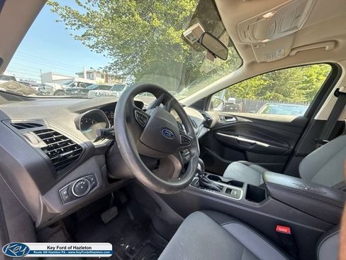Used 2019 Ford Escape SE FWD image 20