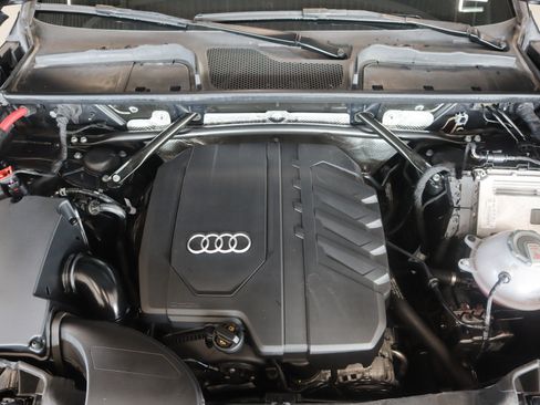 Used 2022 Audi Q5 Premium Plus image 3