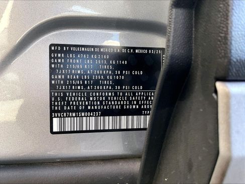 Certified 2025 Volkswagen Tiguan S FWD image 31