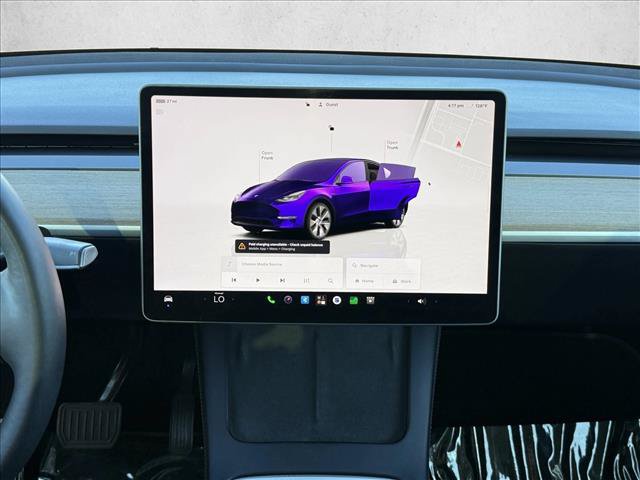Used 2024 Tesla Model Y Long Range AWD/4WD image 17