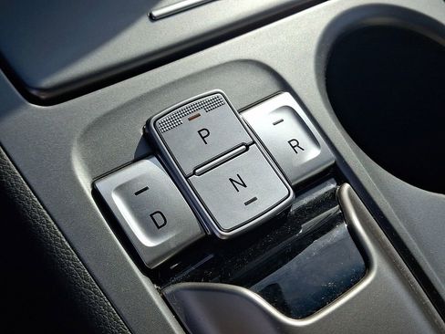 Used 2023 Hyundai Kona Limited FWD image 15