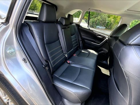 Used 2024 Toyota RAV4 XLE Premium FWD image 33
