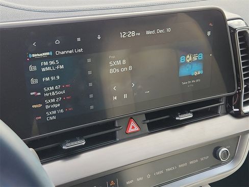 Certified 2025 Kia Sportage EX image 17