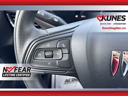 Used 2024 Buick Envista Preferred w/ Advanced Safety Package image 26