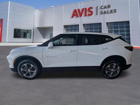 Used 2025 Chevrolet Blazer LT FWD image 10