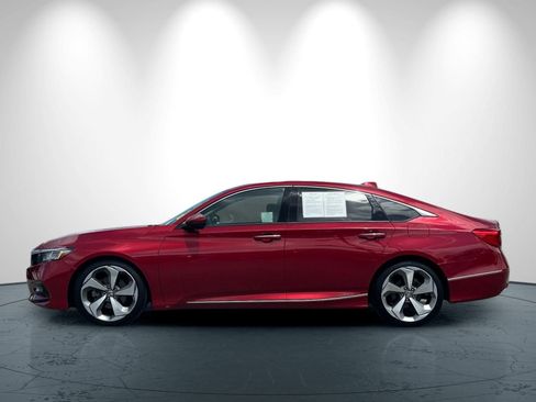 Used 2018 Honda Accord Touring image 7