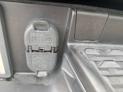 Used 2022 RAM 1500 Laramie image 31