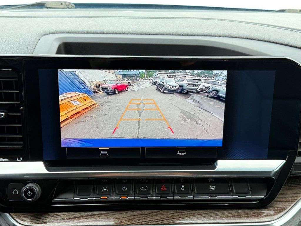 Used 2022 Chevrolet Silverado 1500 LT AWD/4WD image 15