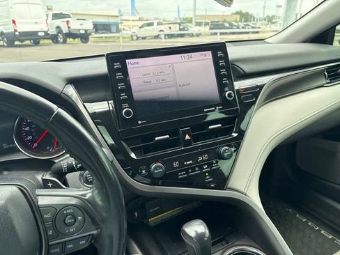 Used 2021 Toyota Camry XSE FWD image 10