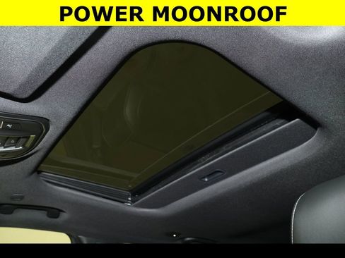 New 2025 Jeep Grand Cherokee Altitude image 3