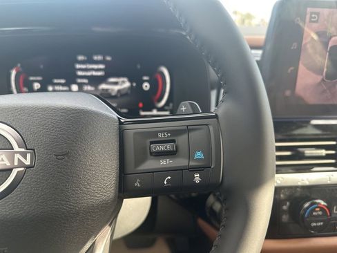 New 2026 Nissan Pathfinder Platinum image 15